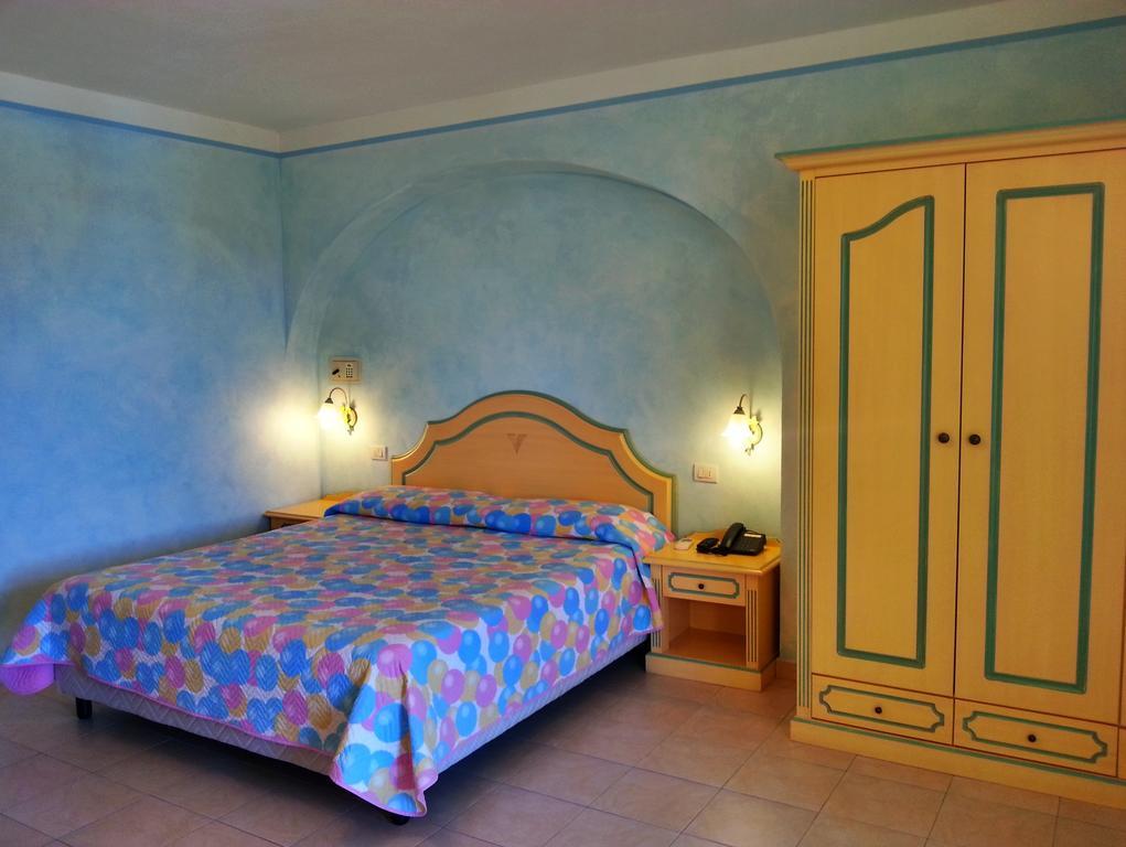 Residence Riva Azzurra Cannigione Quarto foto